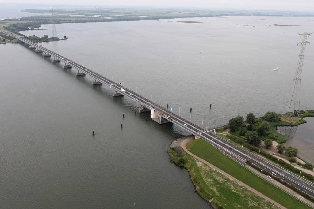 Haringvlietbrug