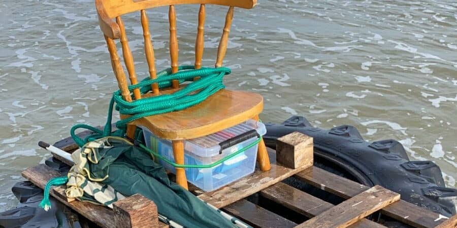 Mysterieus vlot spoelt aan op Schiermonnikoog