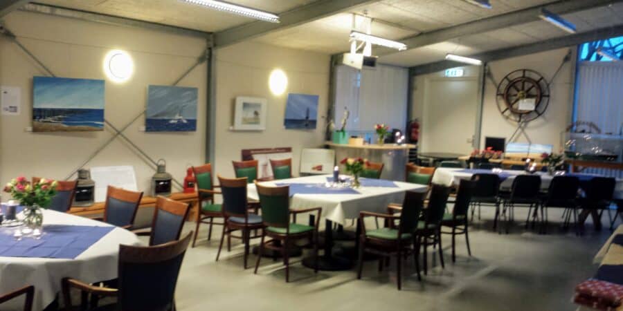 Schipperscafé bij werf Wolthuis te Sappemeer