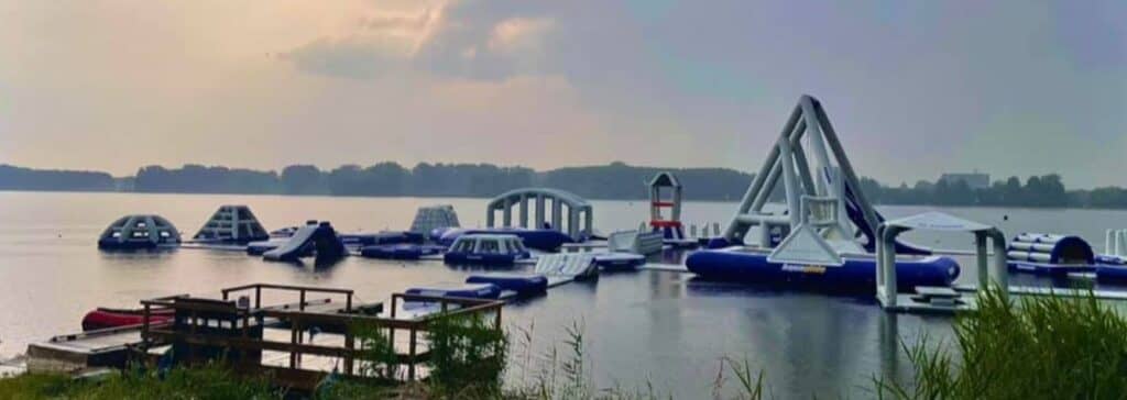 Grootste Aquapark Van Nederland In Vlietland Geopend