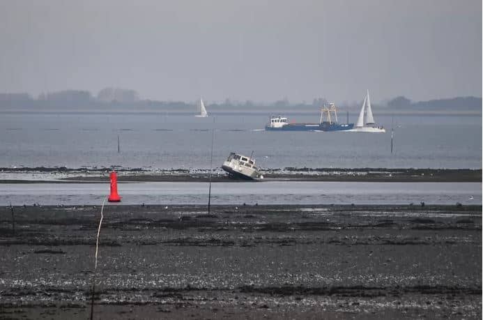 Bootjes In Problemen Op Oosterschelde