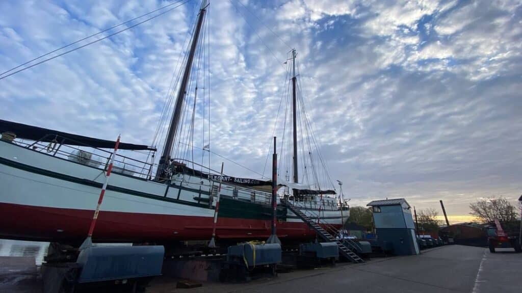 Zeilschepen uit bruine vloot gekeurd in Delfzijl: 'We willen het zo veilig mogelijk maken voor gasten'