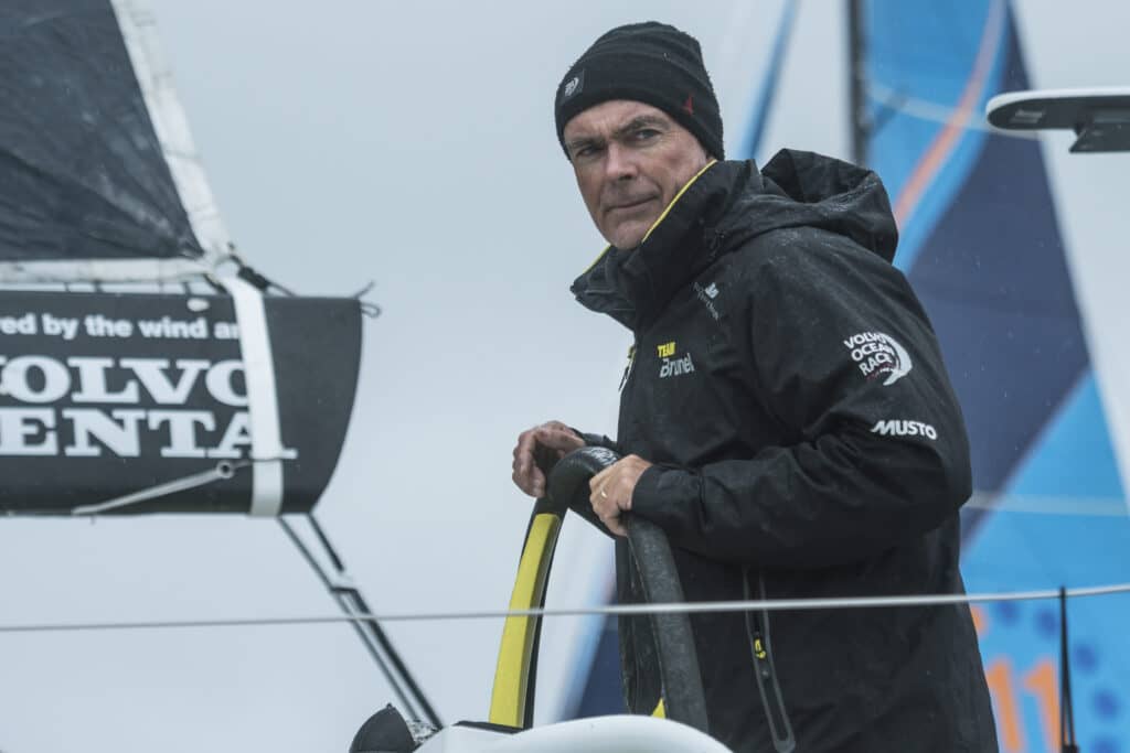 Team JAJO-schipper Jelmer van Beek selecteert Bouwe Bekking voor The Ocean Race