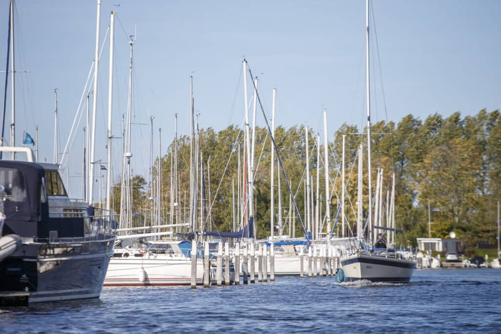 Varen in de haven