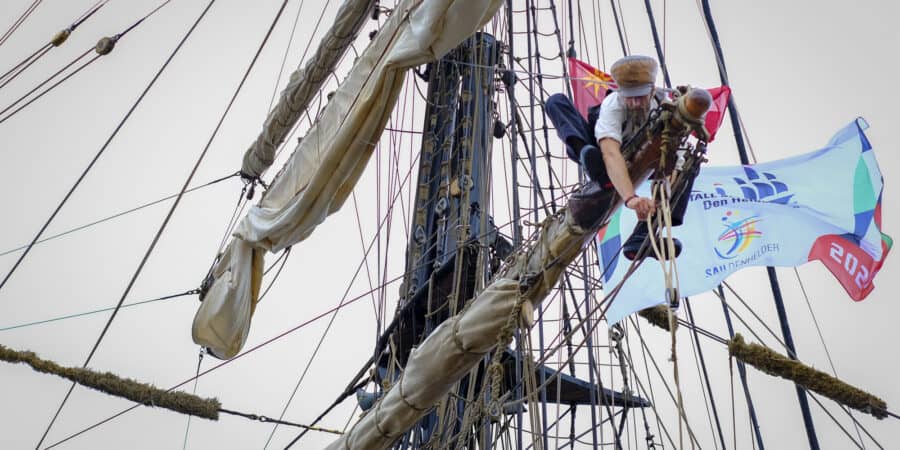 Werk aan de tuigage Sails Den Hhelder 2023