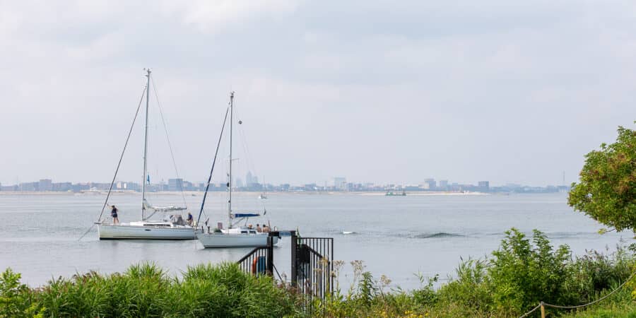 Ankeren voor Pampus